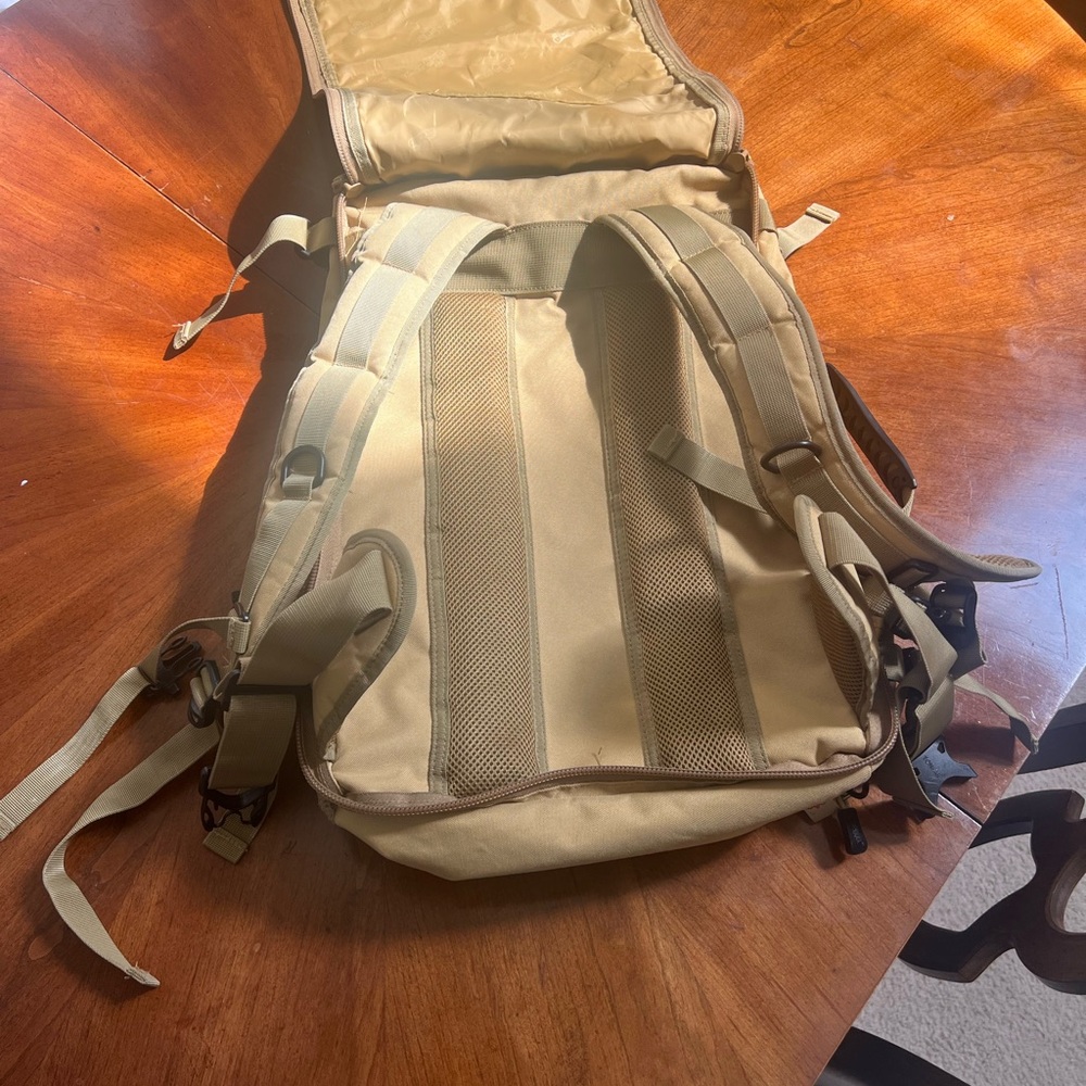 Travel backpack - Picture 16 of 16